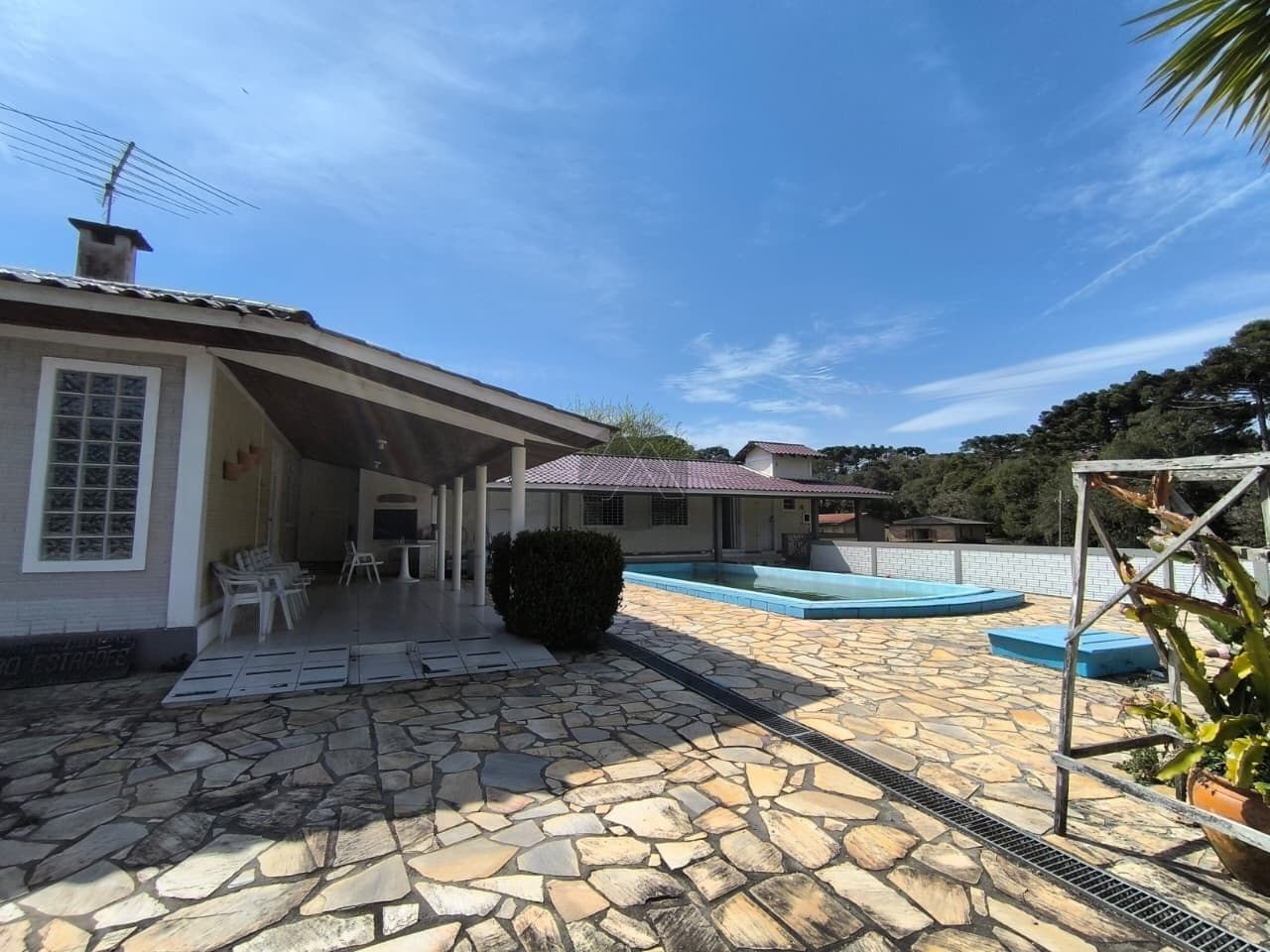Chácara completa à venda na Roça Velha São José dos Pinhais/PR