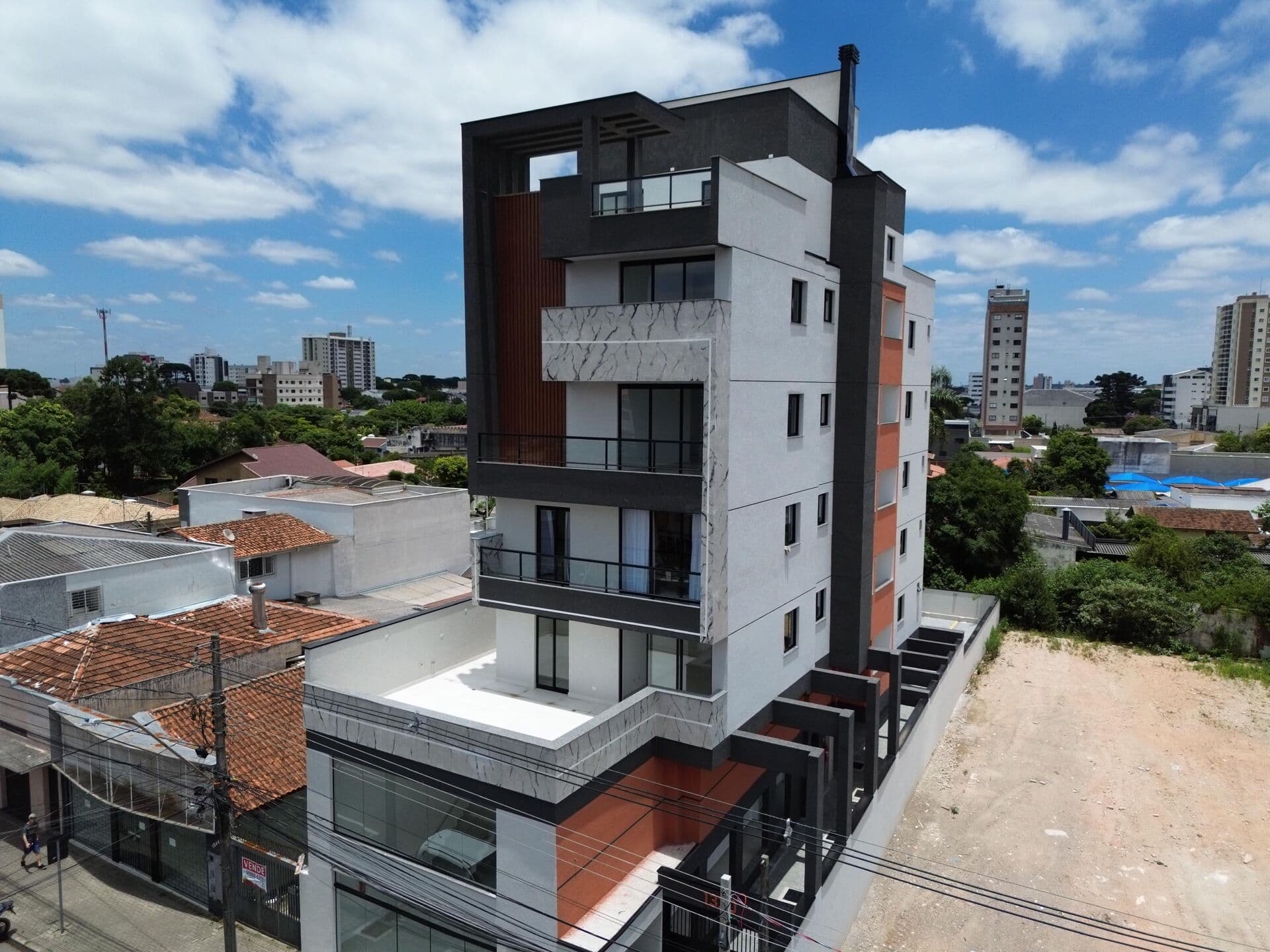 Apartamento Cobertura Duplex com elevador a venda no Centro de São José dos Pinhais