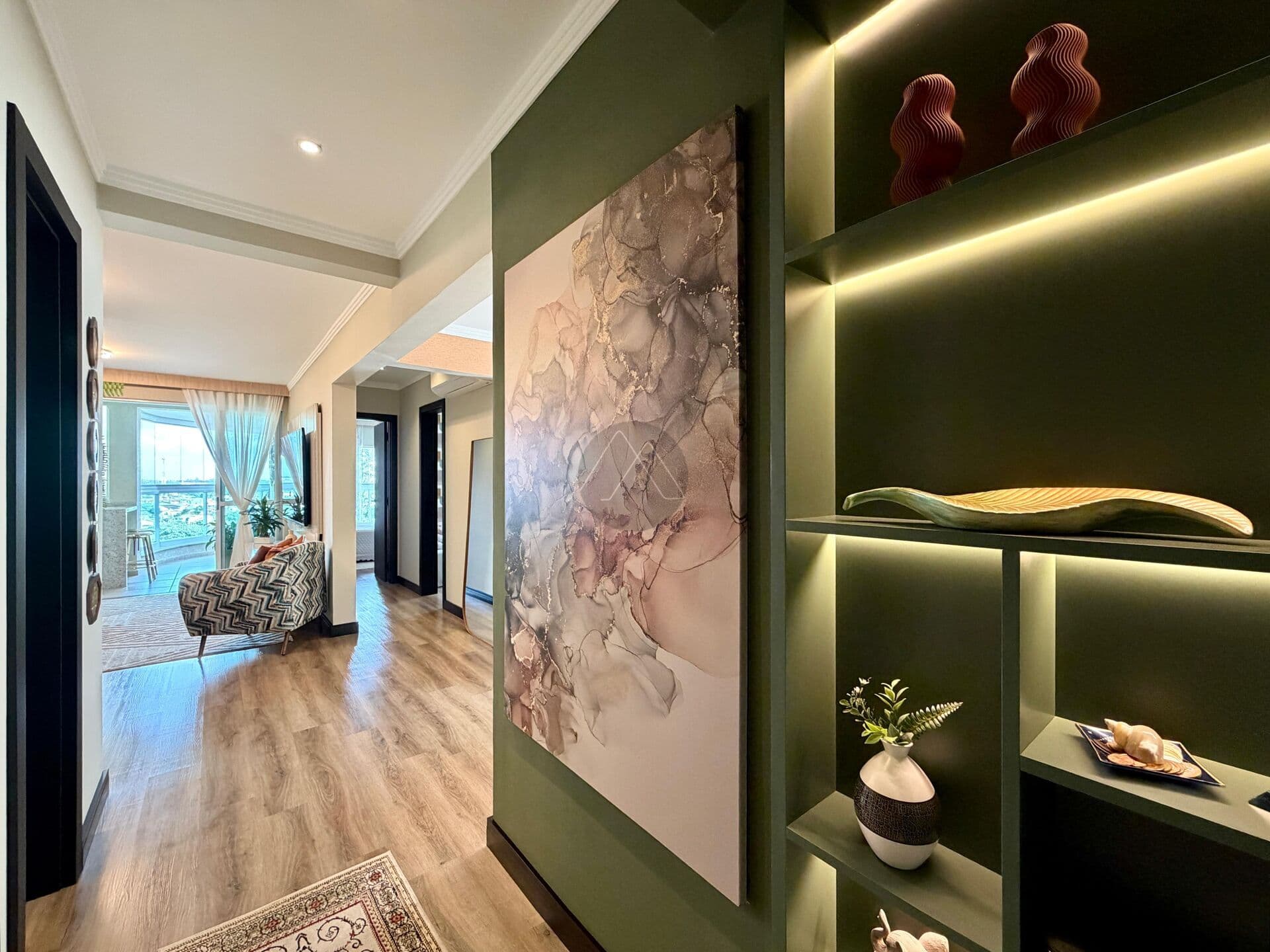 Apê lindamente decorado com 2 suítes à venda, 100m² por R$ 870.000 - Centro - SJP/PR