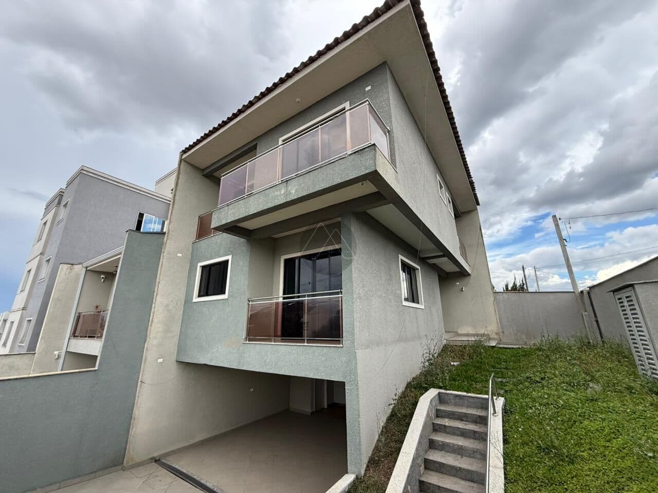 Sobrado à Venda em São José dos Pinhais, 184 m², 3 Quartos e 4 Vagas