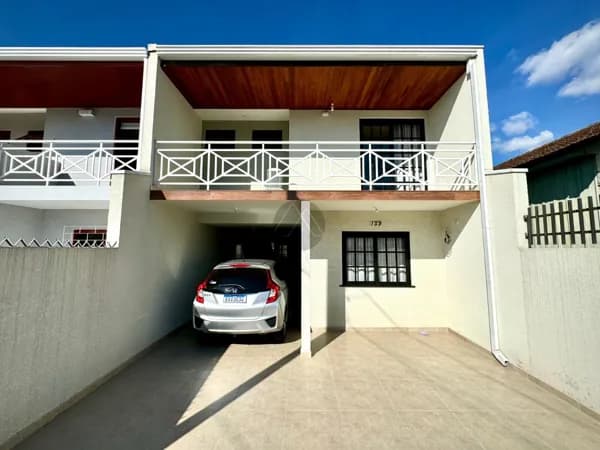 Sobrado semi mobiliado disponível para venda no Pedro moro em São José dos Pinhais.