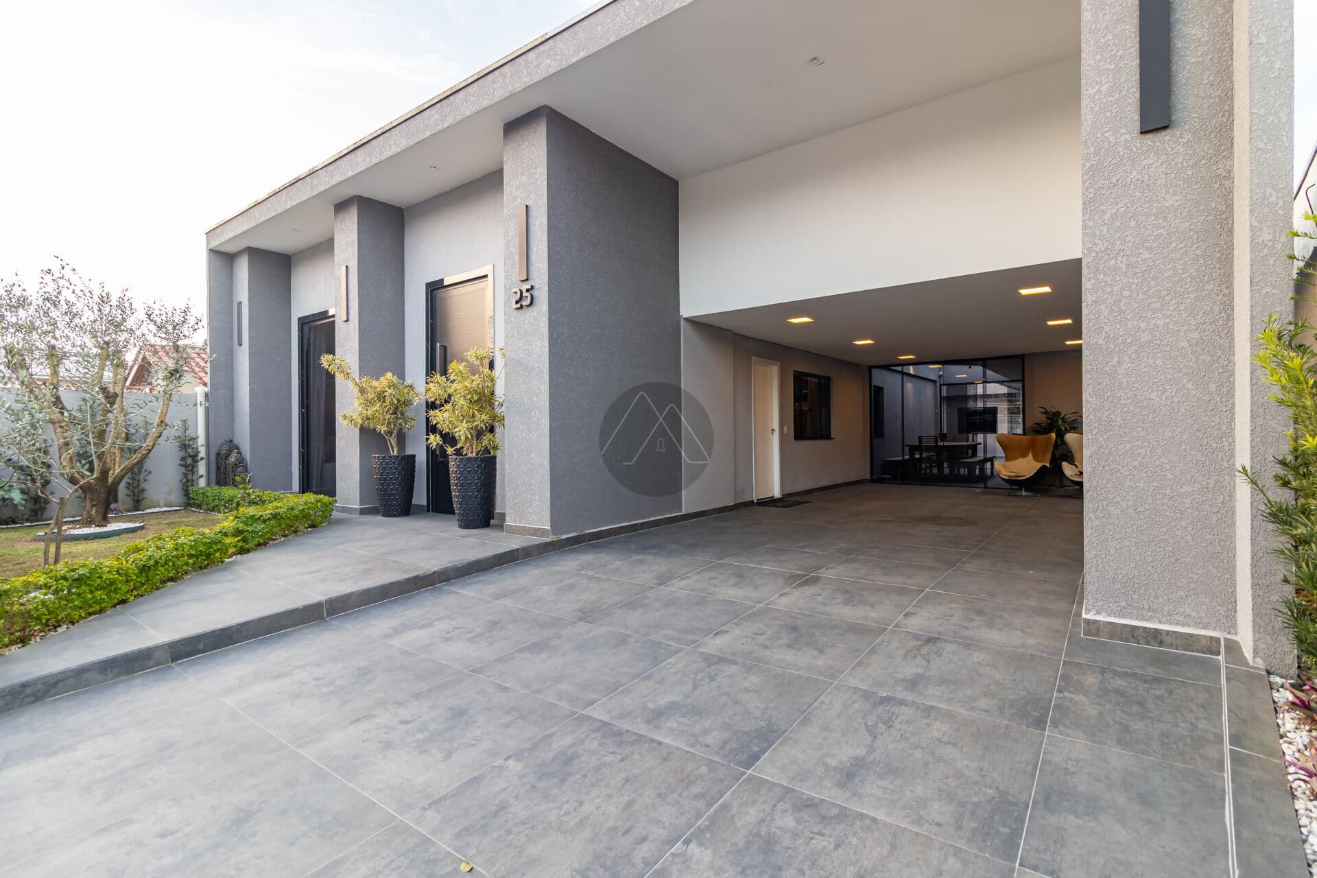 Casa com 4 quartos sendo 02 suites a venda no Aristocrata