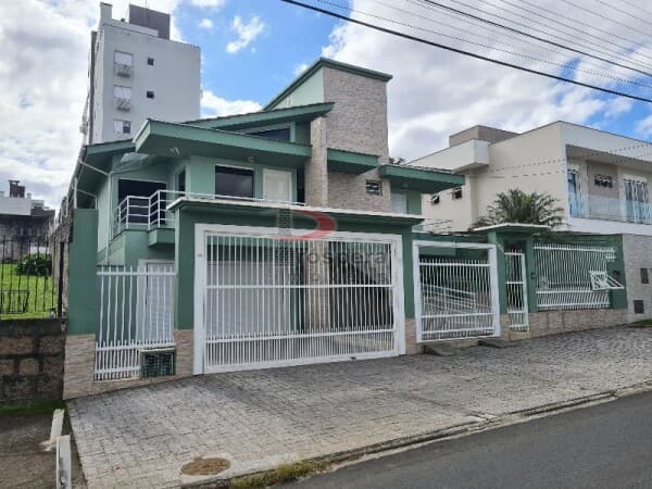 Casa à venda em Criciúma/SC
