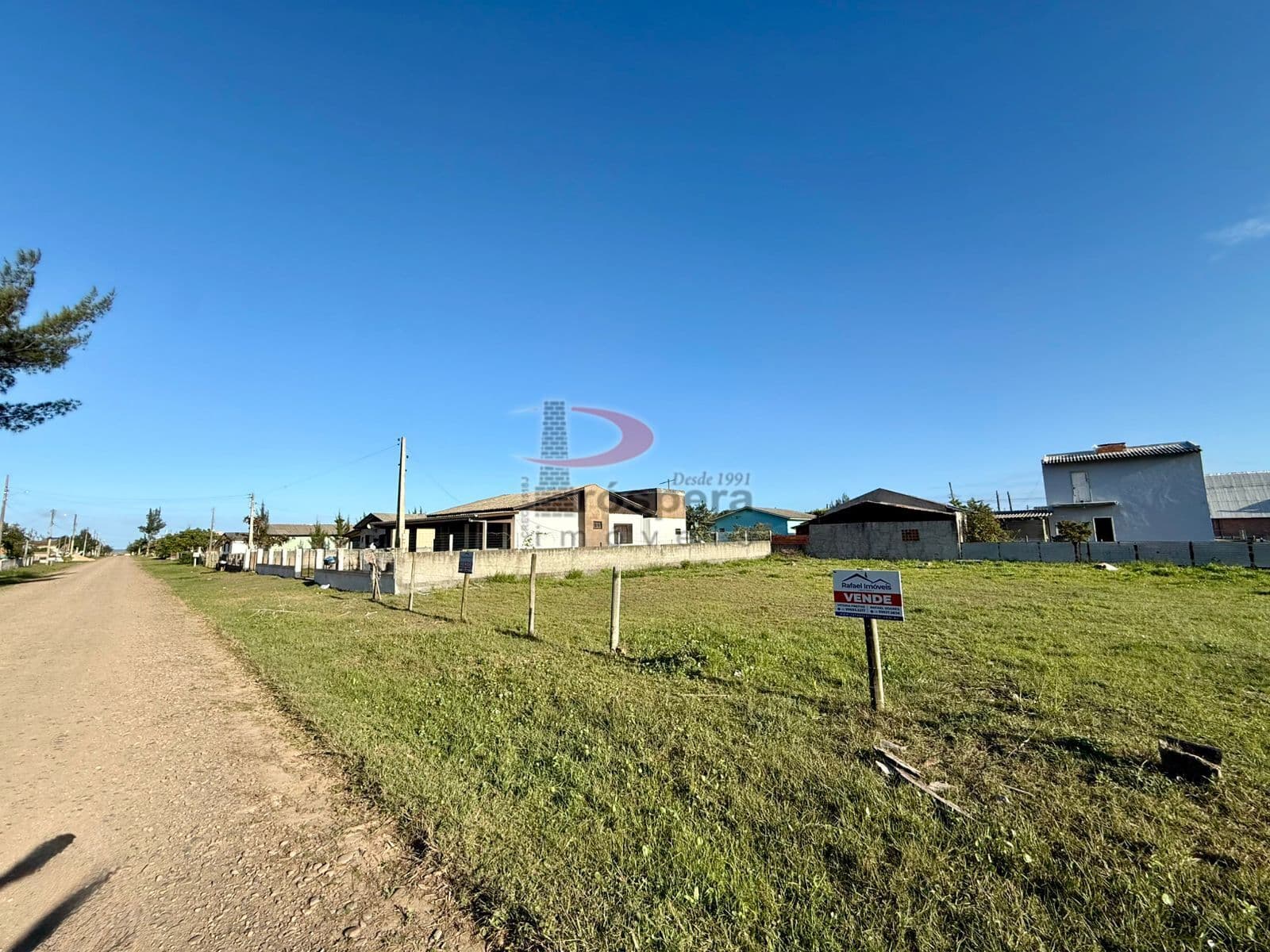 Lote/Terreno em Balneário Arroio do Silva - Balneário Arroio do Silva