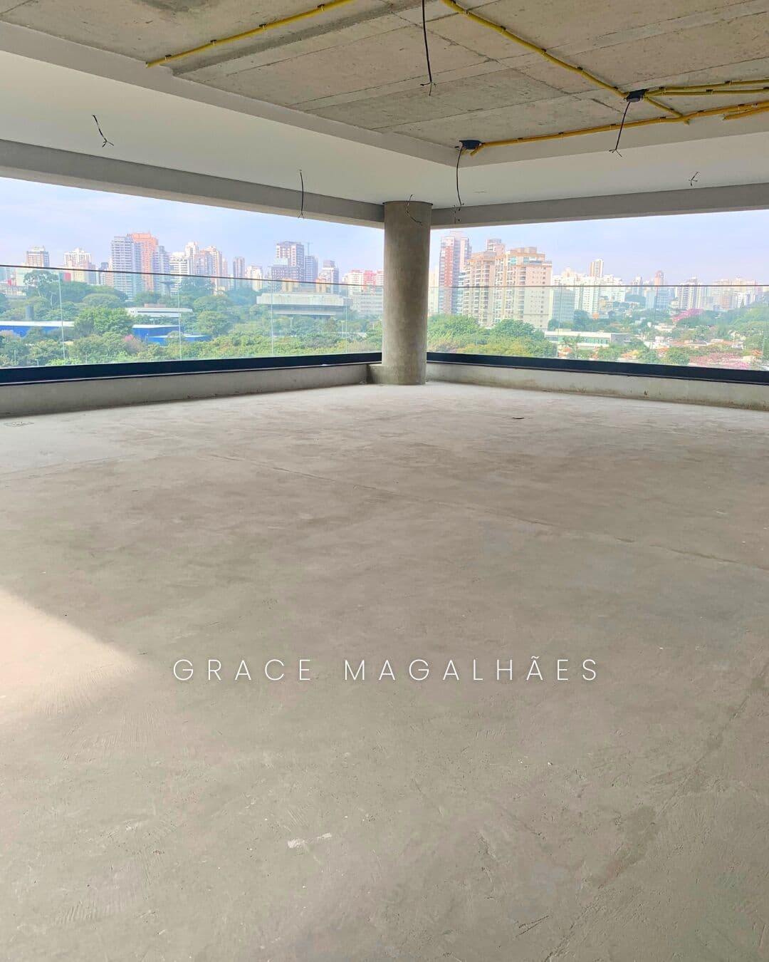 Com vista deslumbrante para o Parque Ibirapuera