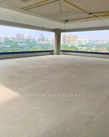 Com vista deslumbrante para o Parque Ibirapuera