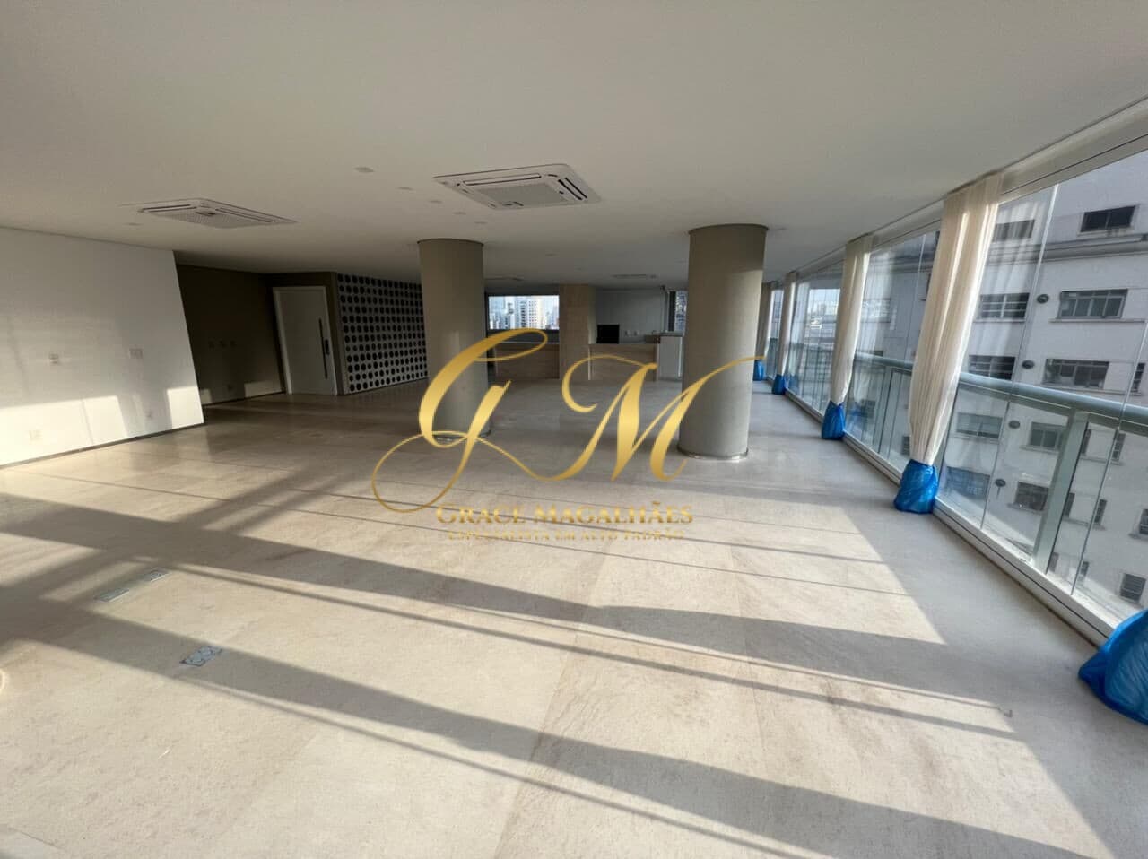 Apartamento à venda 3 Quartos, 5 Vagas, 322M², Vila Olímpia, São Paulo - SP