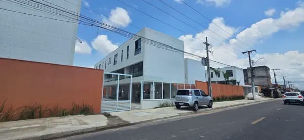 VILA VARANDA Seu novo lar está pronto! Casa com suíte e quintal na Cidade Nova