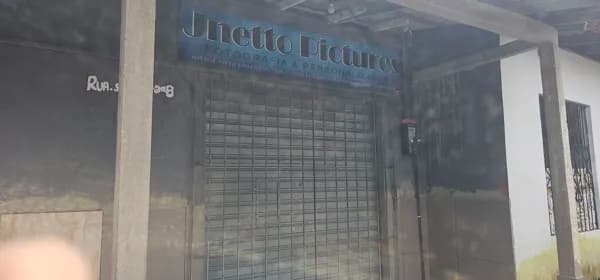 Imóvel comercial e residencial à venda próximo à Feira do 40 Horas