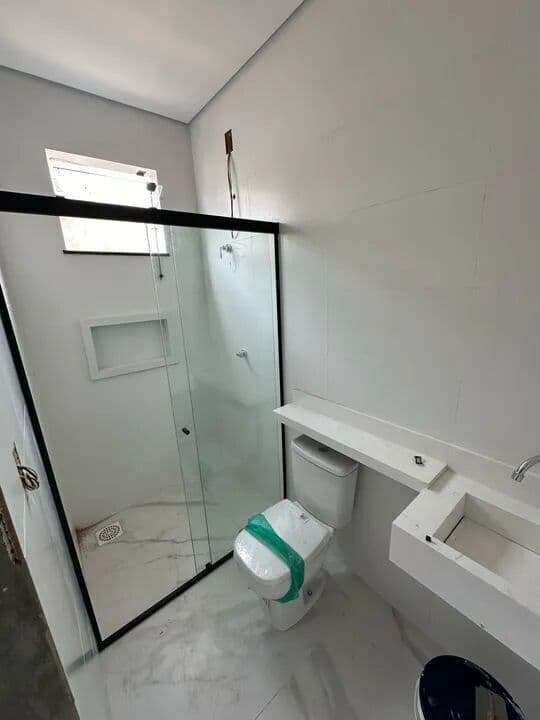 Conforto e Espaço: Casa com 3 Suítes e Garden Privativo