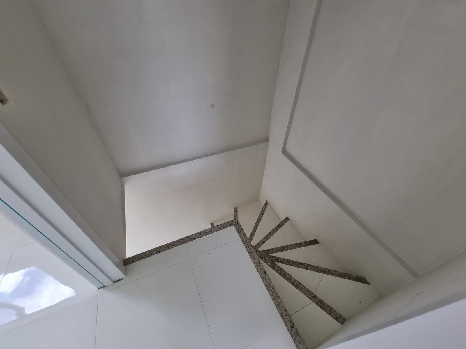 Vila Varanda - Triplex - Condominio fechado de casas - 01