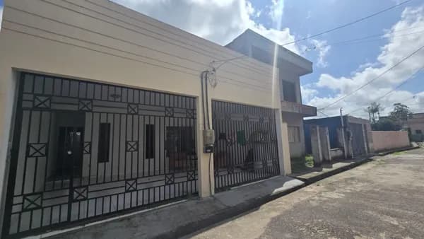 Casa à Venda no Condomínio Campo Verde com 3 Quartos e Suíte – Hélio Gueiros