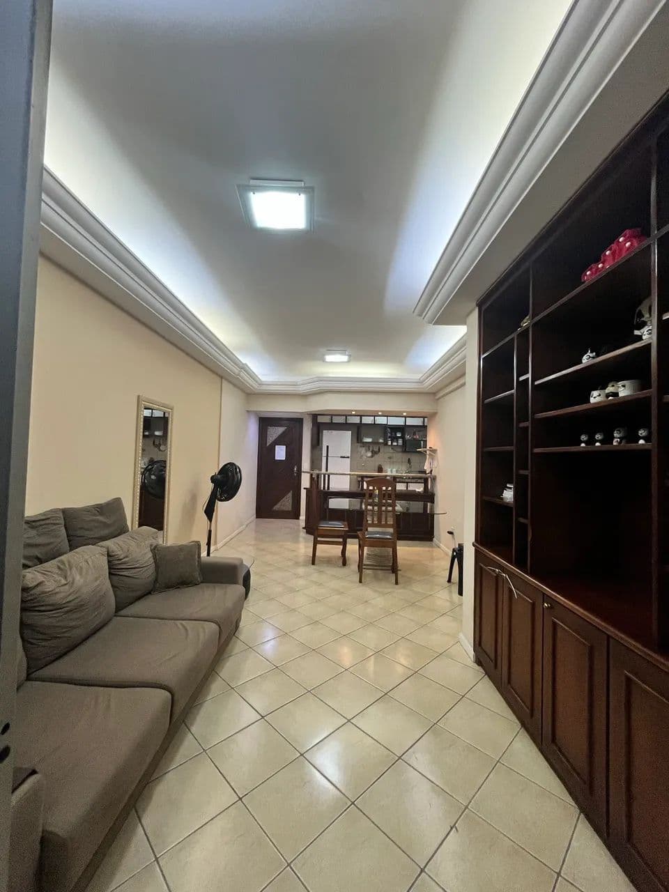 Apartamento Alto Padrão à Venda em Batista Campos – Sala Integrada e Suíte Ampliada no Rio Madeira