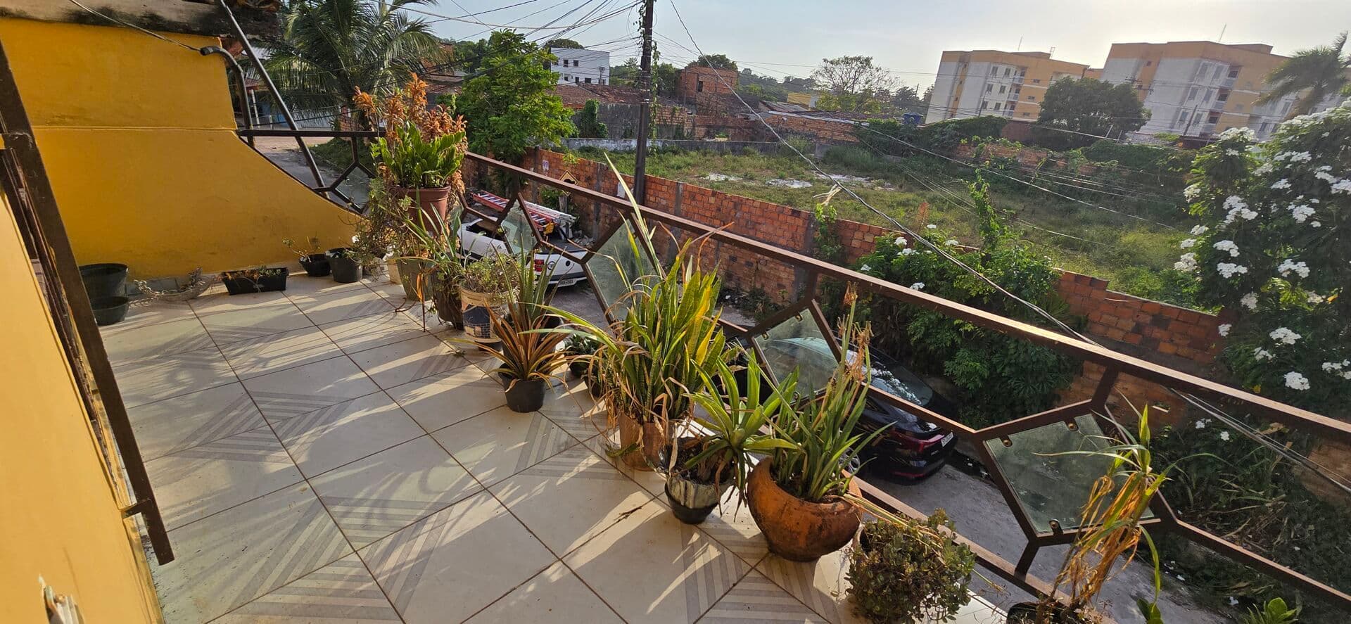 Casa no 40 horas com 3/4 2 suites com quintal - Somente Avista