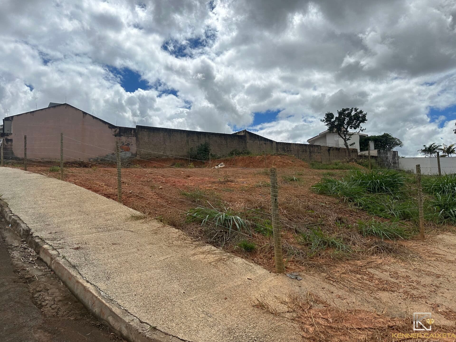Terreno Lote em Guanabara, Patos de Minas/MG