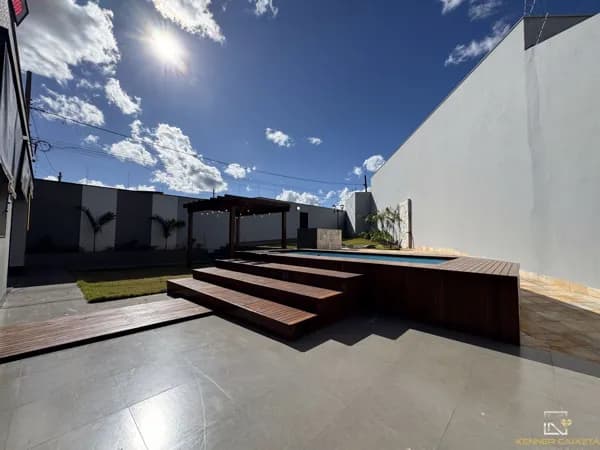 Casa em Patos de Minas - Jardim Califórnia