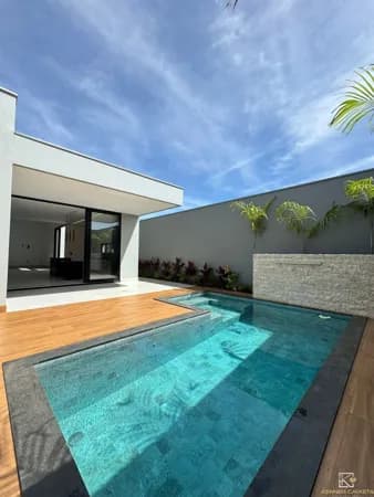 Casa em Condomínio Fechado em Patos de Minas