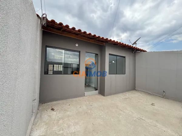 Casa 02 Quartos
