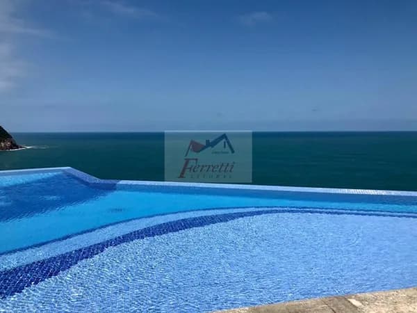 Apartamento Duplex com 2 suítes com vista para o Oceano