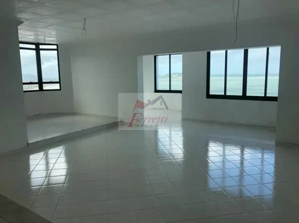Apartamento Alto Padrão com vista oceânica