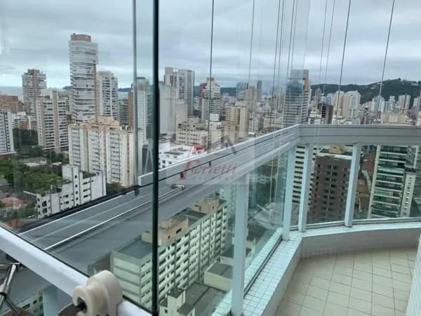 Apartamento com 3 suítes à venda com porteira fechada no canal 3