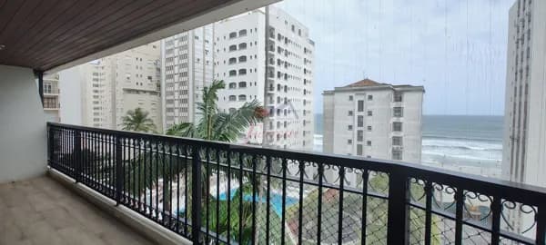 Apartamento com 3 dormitórios com vista para praia das Pitangueiras, Guarujá/SP