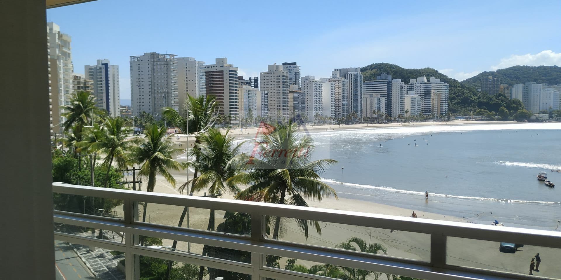 Apartamento com vista eterna para o mar