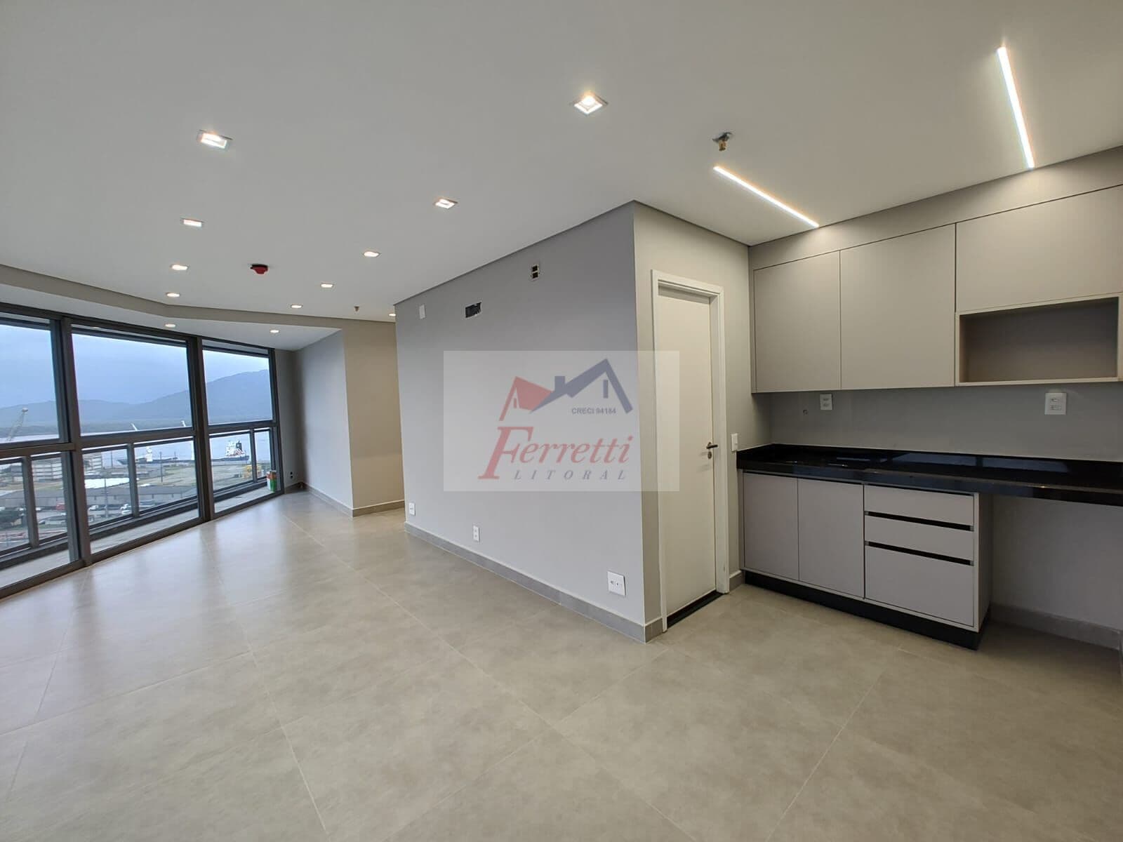 Sala comercial com 71,79m² pronta para trabalhar