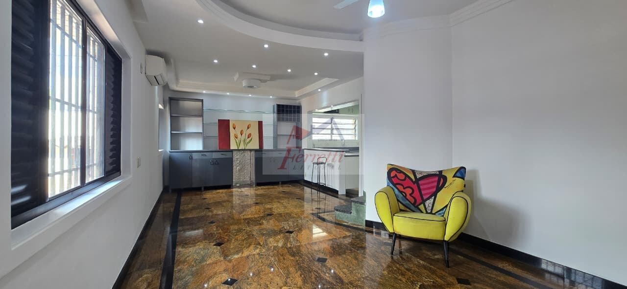 Casa Sobrado com 3 dormitórios em Macuco, Santos/SP