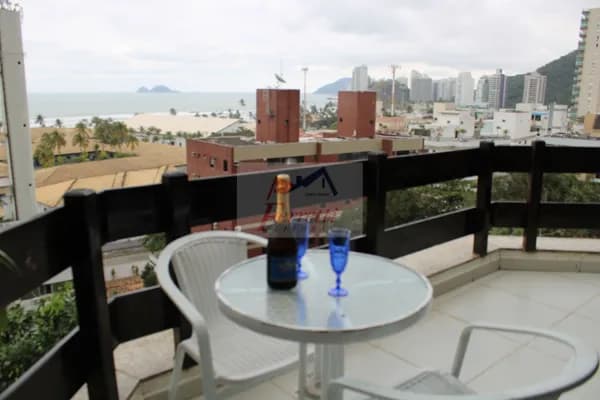 Casa triplex com vista mar em Condomínio