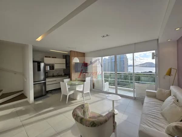 Apartamento Duplex com 2 duplex mobiliado e climatizado em Parque Enseada, Guarujá/SP