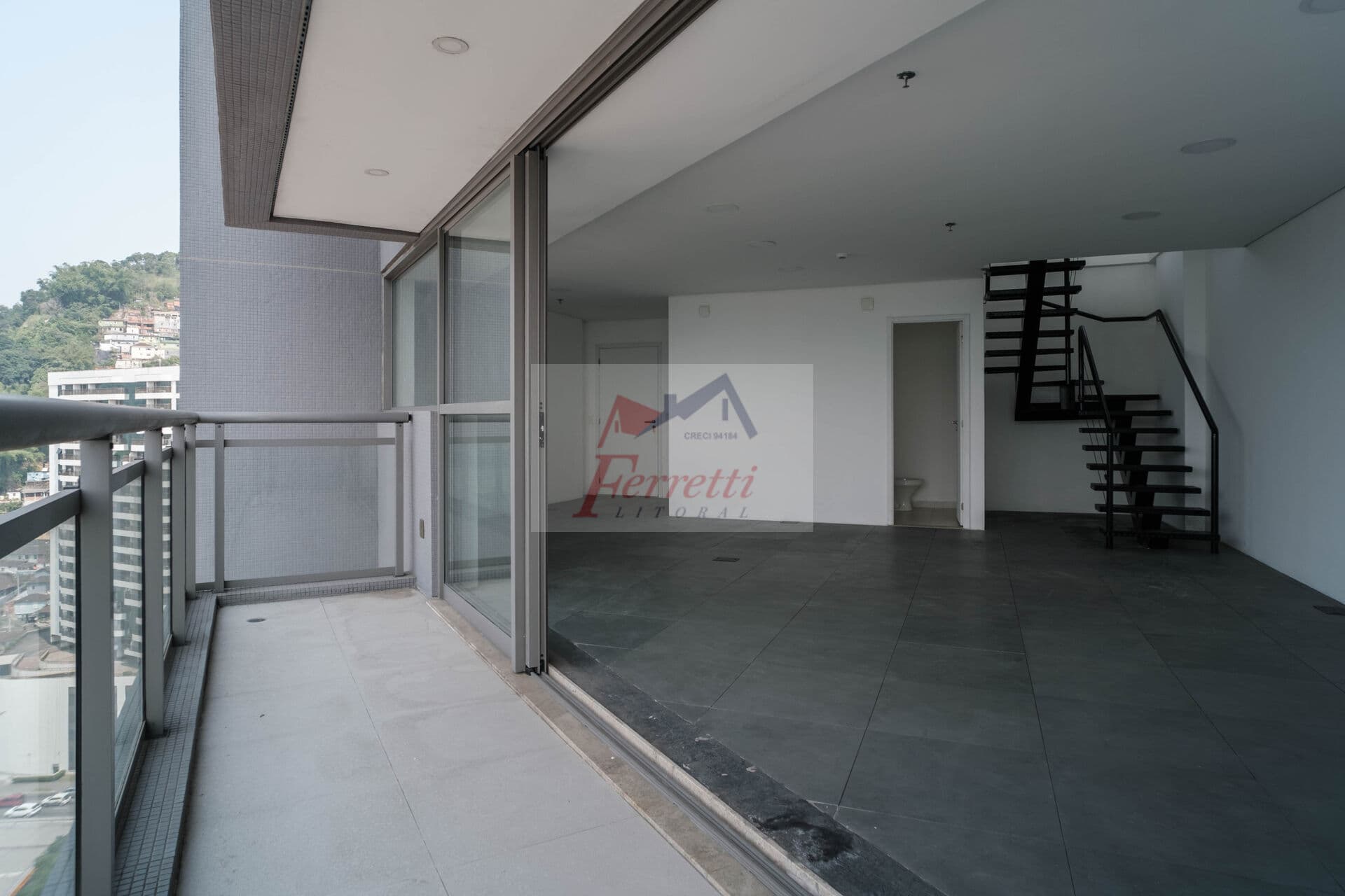Sala comercial Duplex em Valongo, Santos/SP