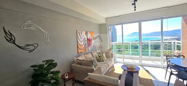 Apartamento Duplex com 2 suítes mobiliado e climatizado à venda em Parque Enseada, Guarujá/SP
