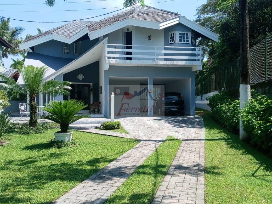 Casa em Condomínio