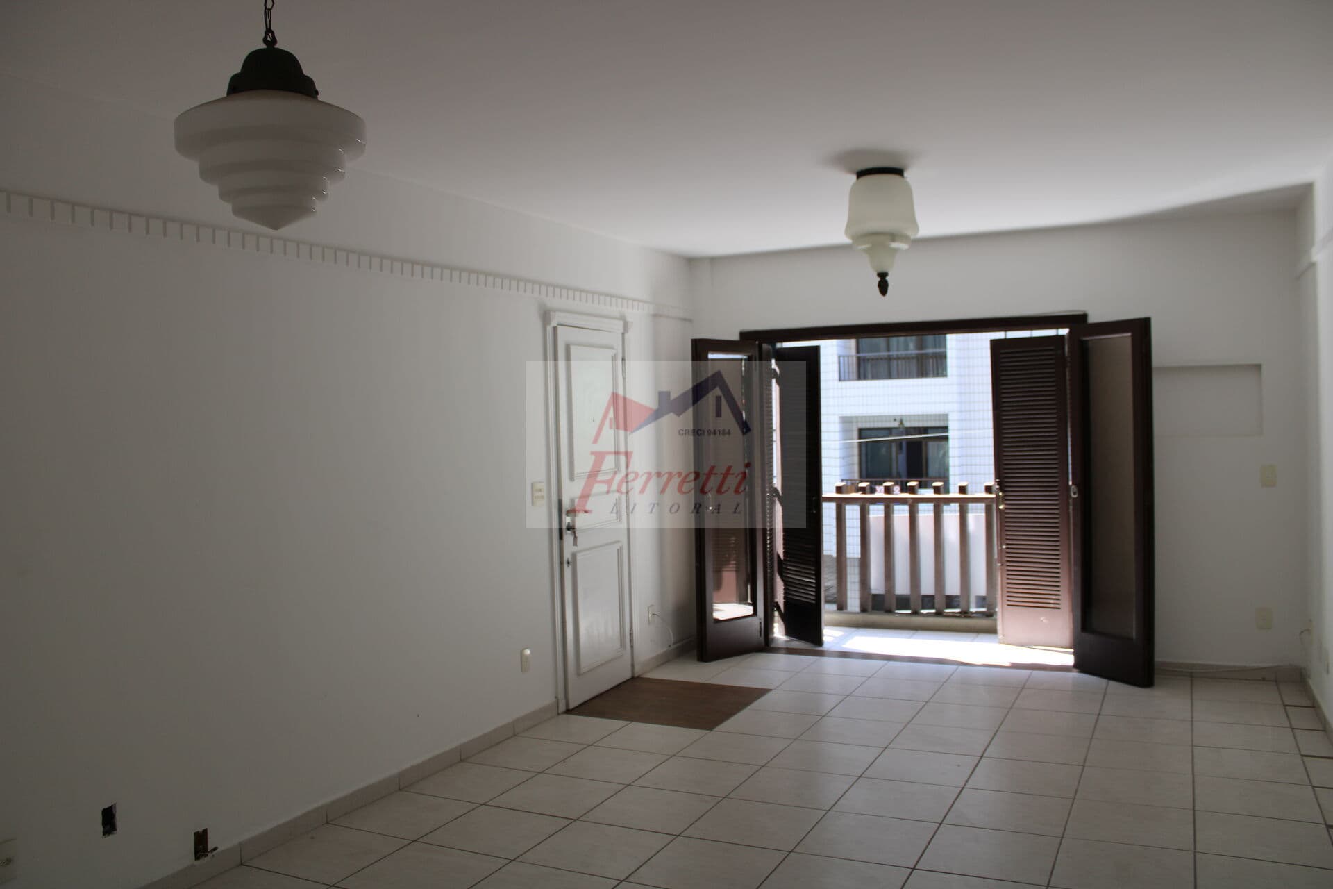 Apartamento Padrão com 4 dormitórios sendo 1 suíte