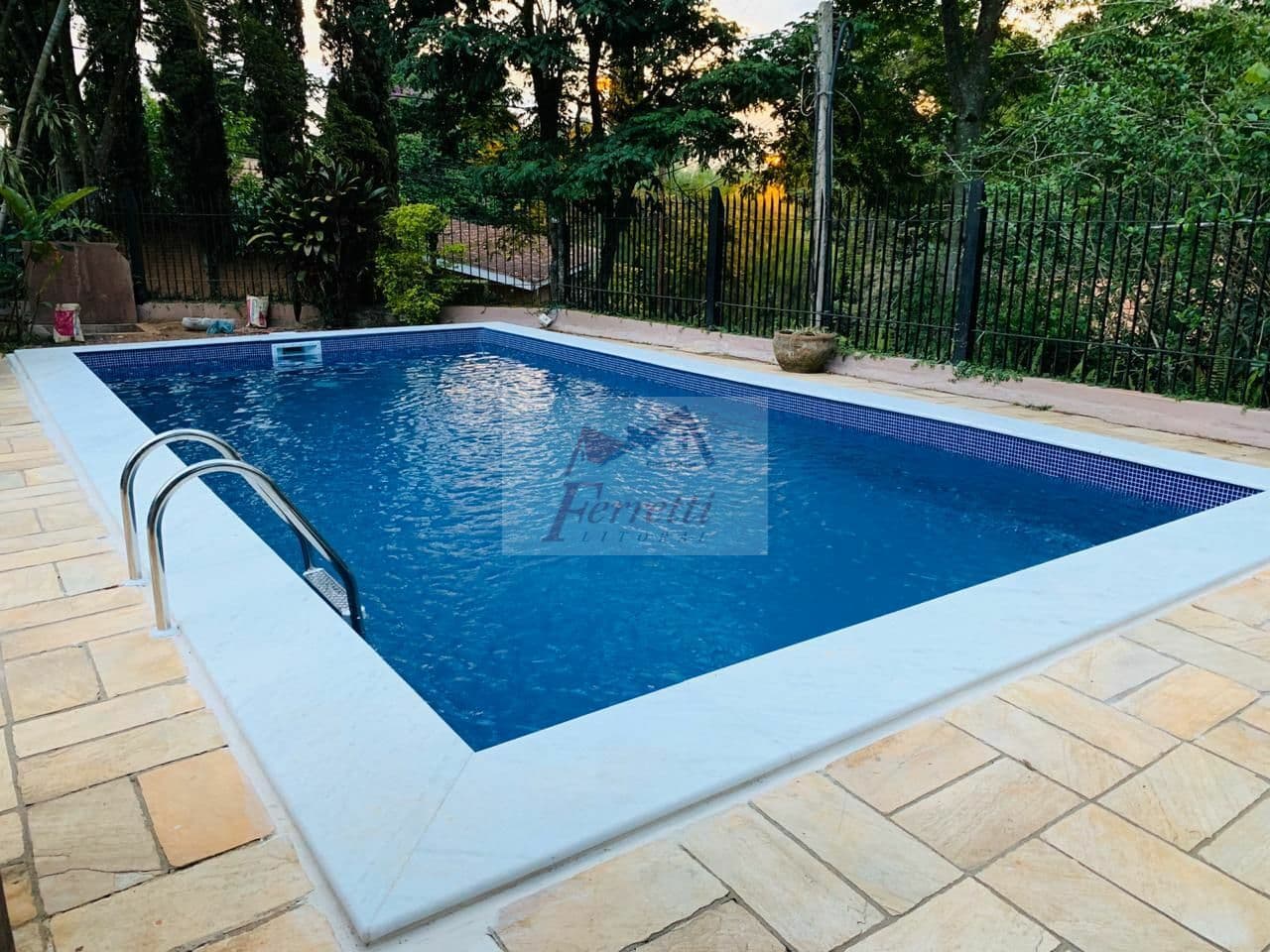 Casa em Condomínio na Granja Viana
