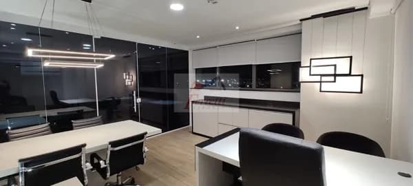 Sala comercial mobiliada pronta para trabalhar