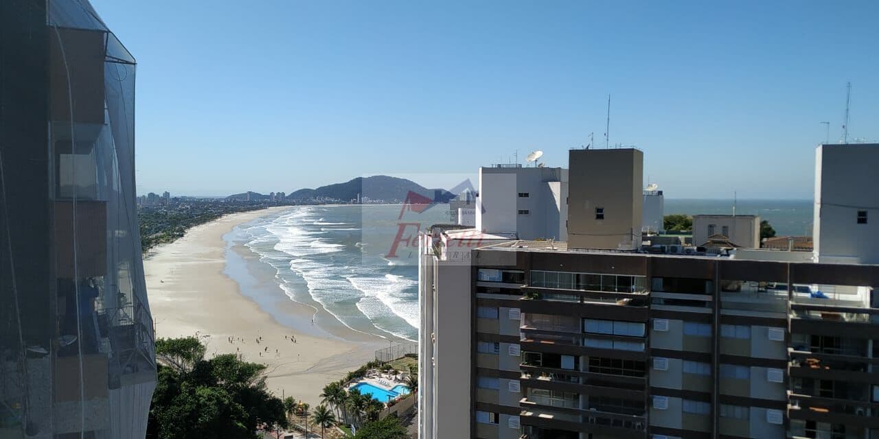 Apartamento com 3 dormitórios com vista mar