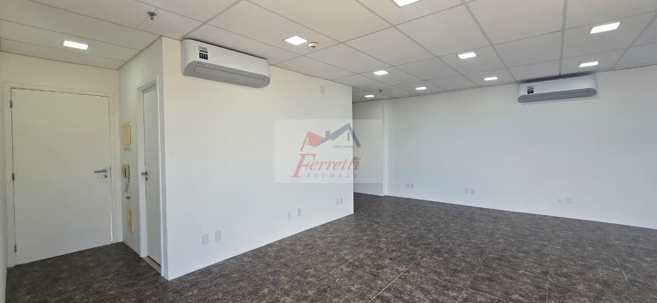 Sala comercial pronta para trabalhar com 71,79 m² Em edifício de frente para o Porto de Santos /SP