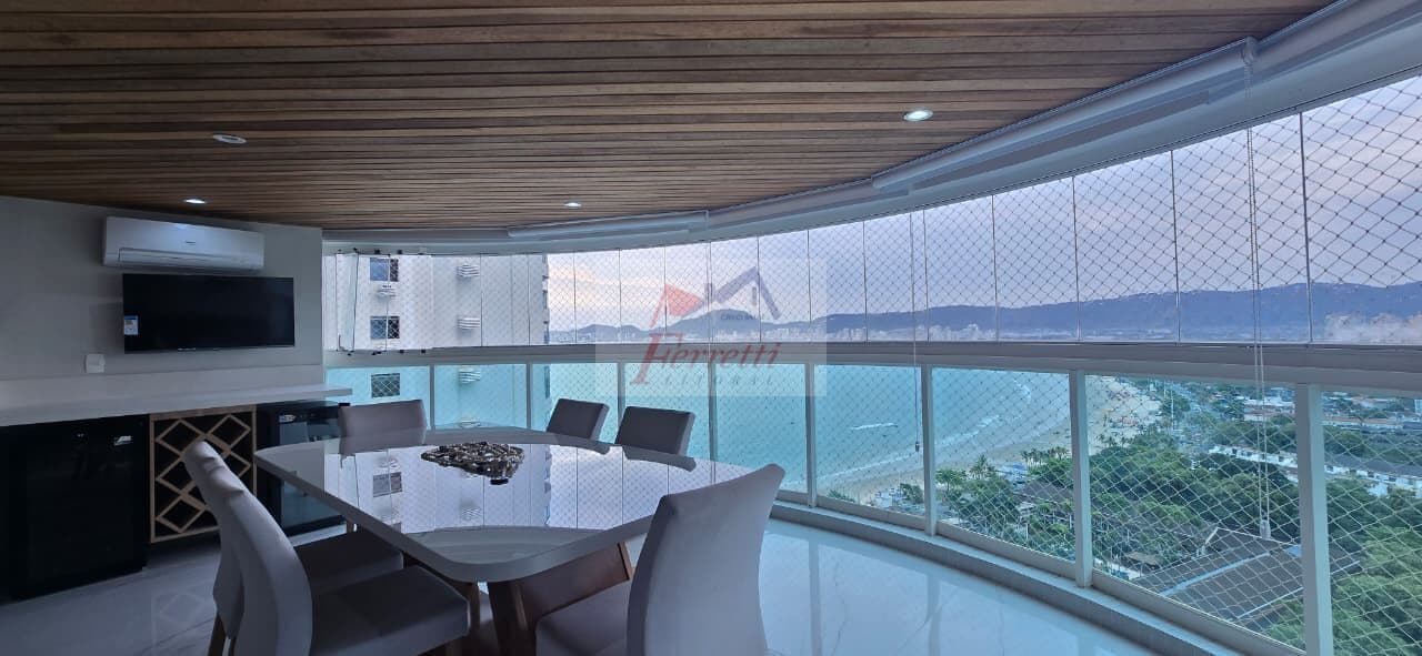 Apartamento com 4 suítes decorada e climatizada - Guarujá/SP