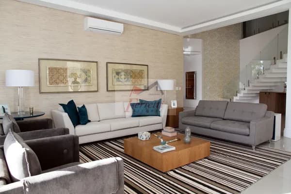 Mansão com 6 suítes finamente decorada e climatizada em Jardim Acapulco