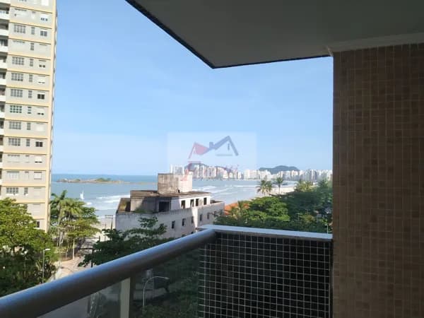 Apartamento Padrão a 50 metros da praia