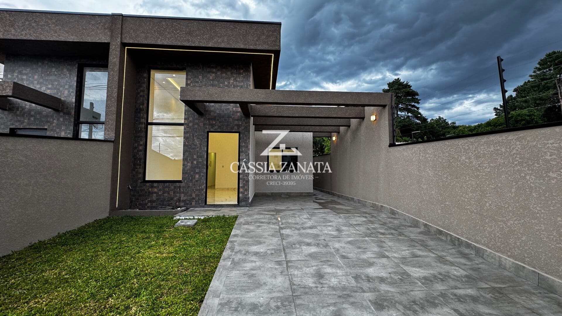 Casa Térrea com Edicula - São Antonio - São José dos Pinhais