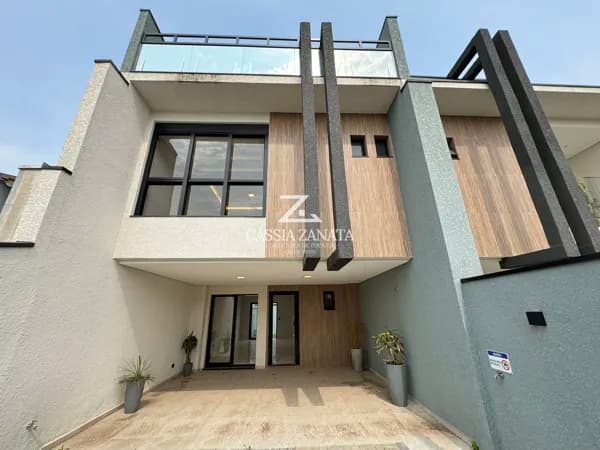 Sobrado Triplex em São José dos PInhais