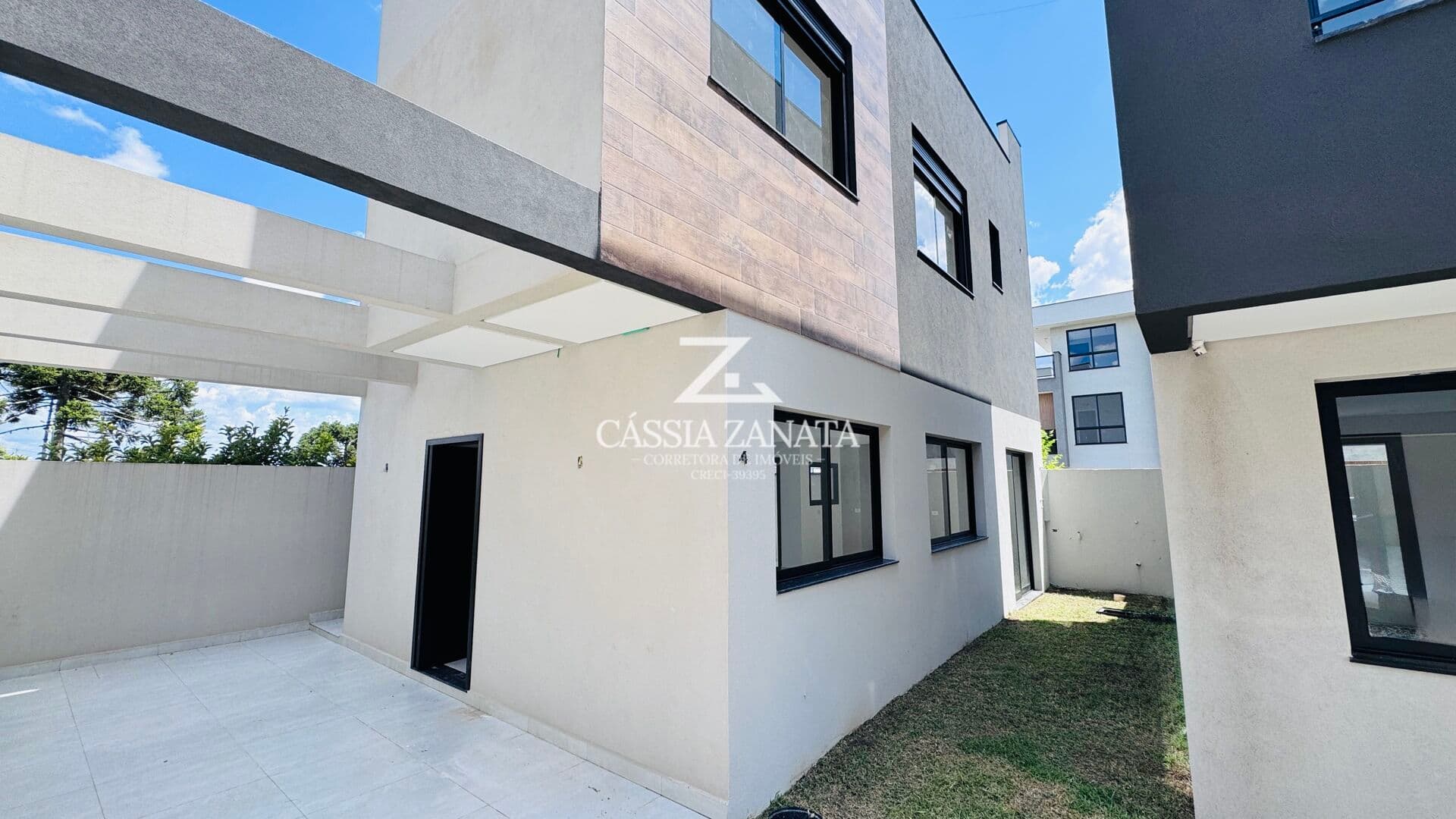 Sobrado em Condomínio - Uberaba - Curitiba