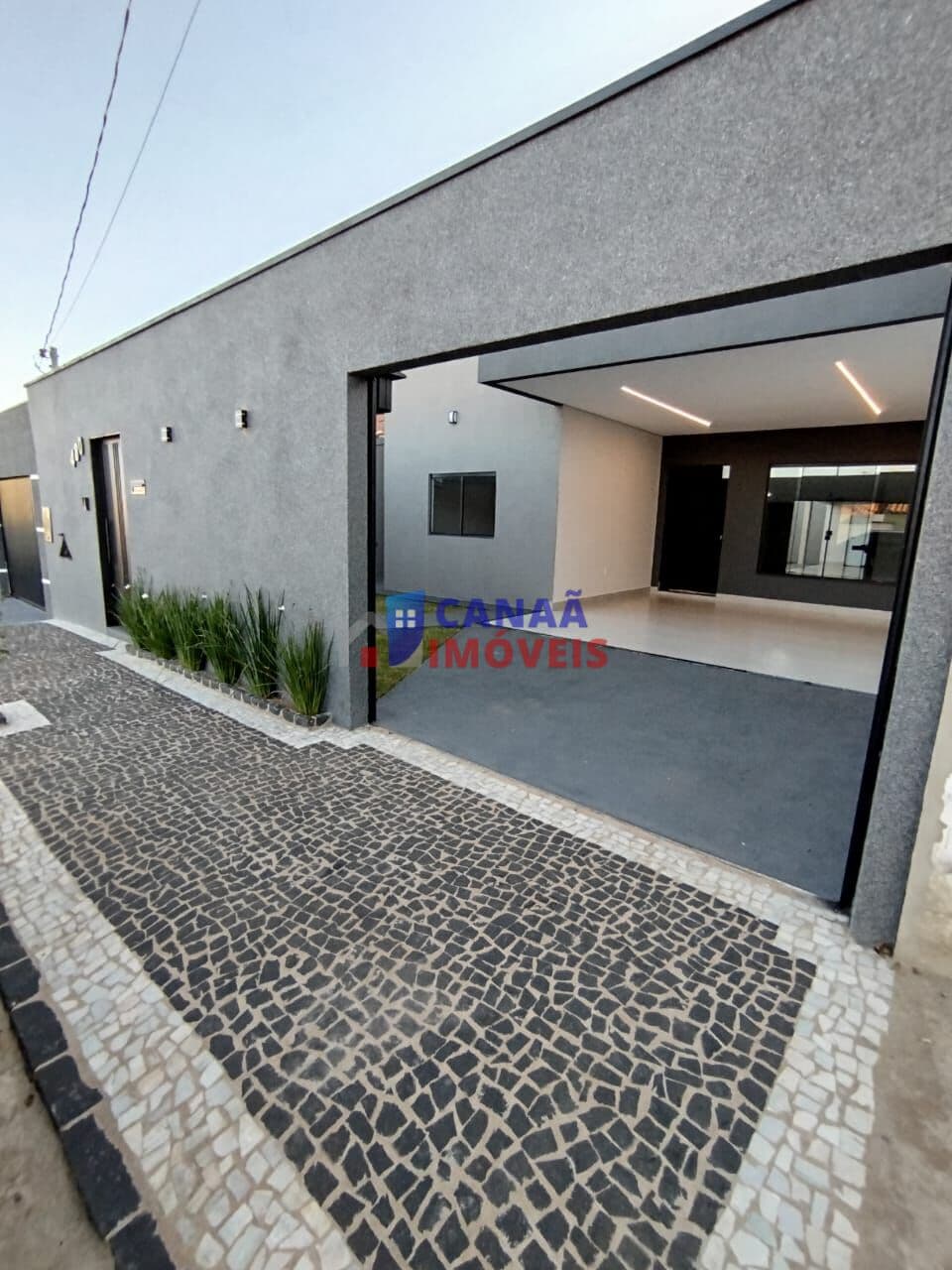 🏡 Casa bairro Jd. Holanda - 3 quartos, 1 suíte