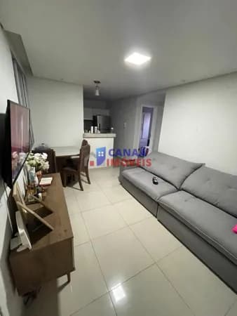 VENDO/TROCO POR CASA - Apartamento Térreo 2 quartos parque hungria em frente escola shalon