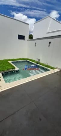 Casa 3 suites c/ piscina Condomínio Raros Alto Umuarama em Uberlândia