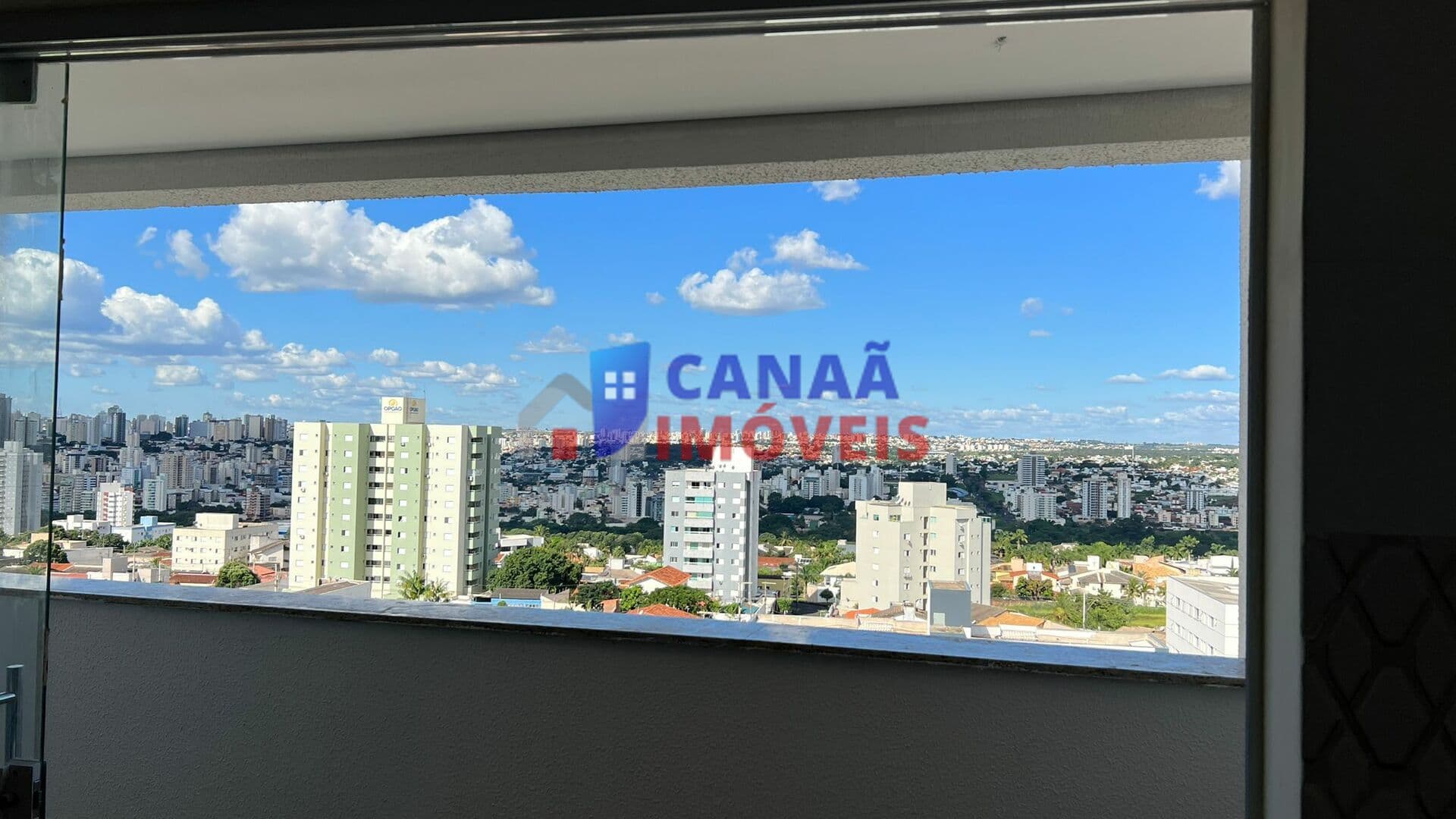 Apartamento 2 quartos 1 suíte - Bairro Tubalina próximo Praia Clube