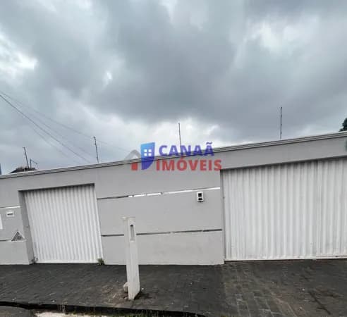 Casa à venda terreno de 400 m², B. Nossa Senhora das Graças, Uberlândia